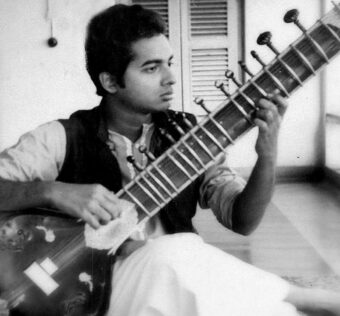 Biography of Indian music stalwart Ananda Shankar